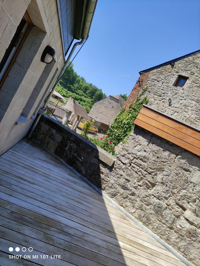 Gite A L'Ombre Du Clocher Avec Jacuzzi Et Sauna Privatifs Celles  Bagian luar foto