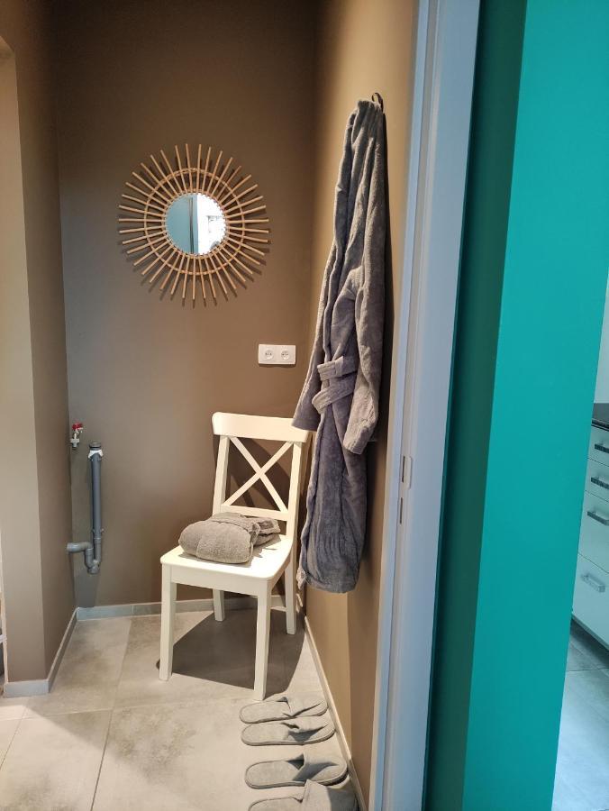 Gite A L'Ombre Du Clocher Avec Jacuzzi Et Sauna Privatifs Celles  Bagian luar foto